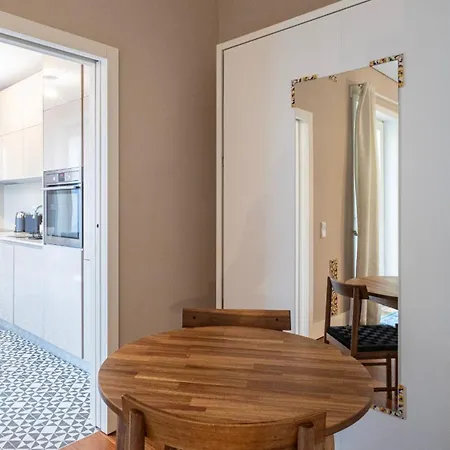 아파트 Cardosas Spacious By Lovelystay