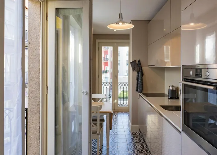 Cardosas Spacious By Lovelystay