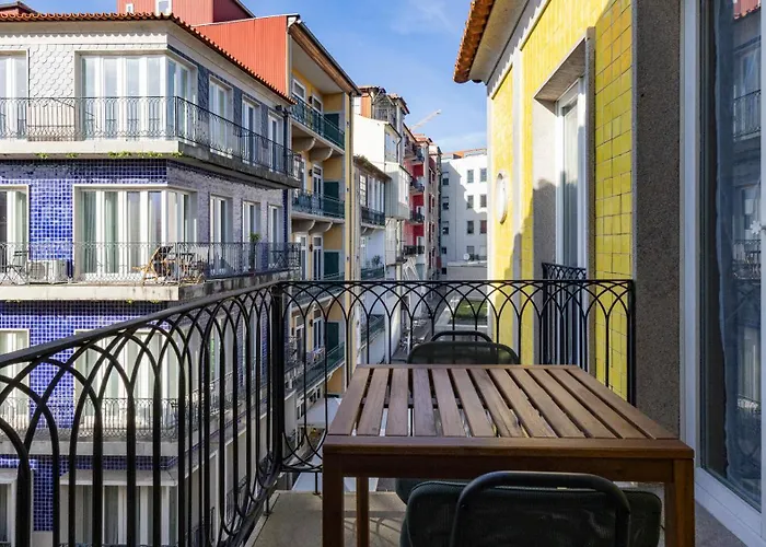 Cardosas Spacious By Lovelystay *