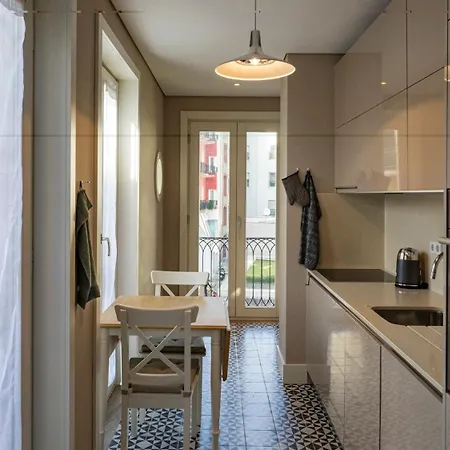 Cardosas Spacious By Lovelystay Apartament *