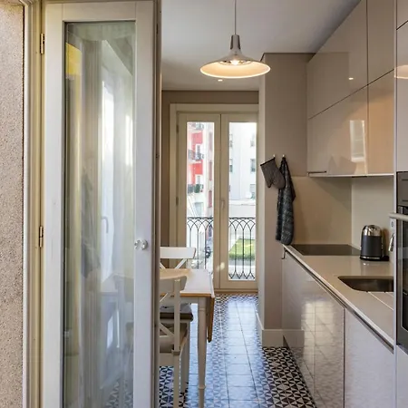 Cardosas Spacious By Lovelystay