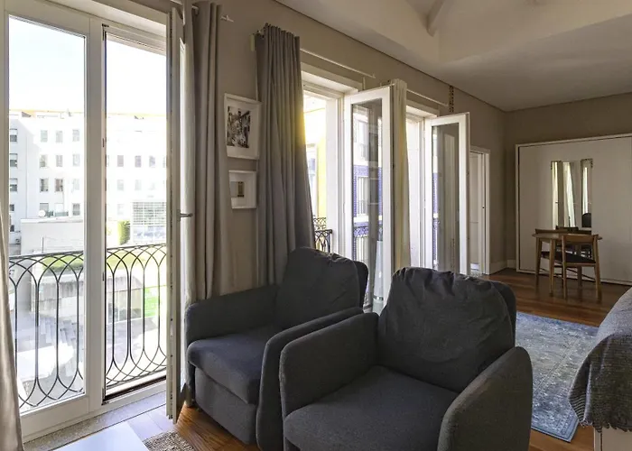 Cardosas Spacious By Lovelystay *