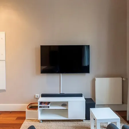 Cardosas Spacious By Lovelystay Apartament